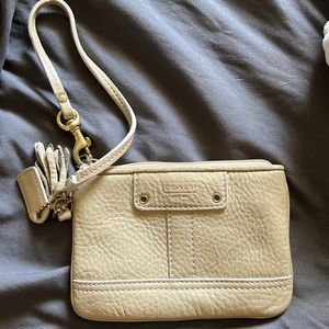 Coach wristlet leather